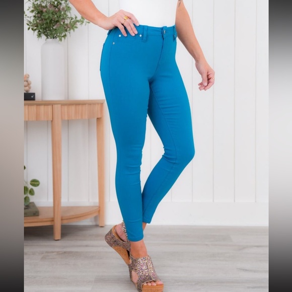 NWT YMI Mid Rise Blue Hyper Stretch Skinny Jeans size small - Picture 4 of 8